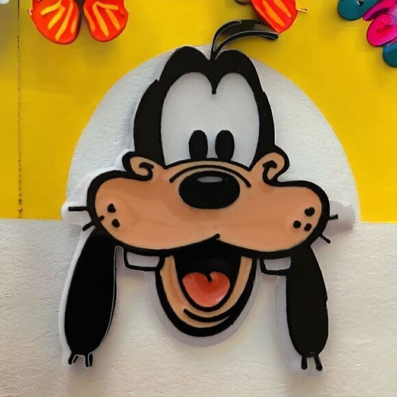 Vintage Goofy Dog Pin Plastic 70s To 80s Retro Walt Disney Whimsical Pop Art - Picture 9 of 14